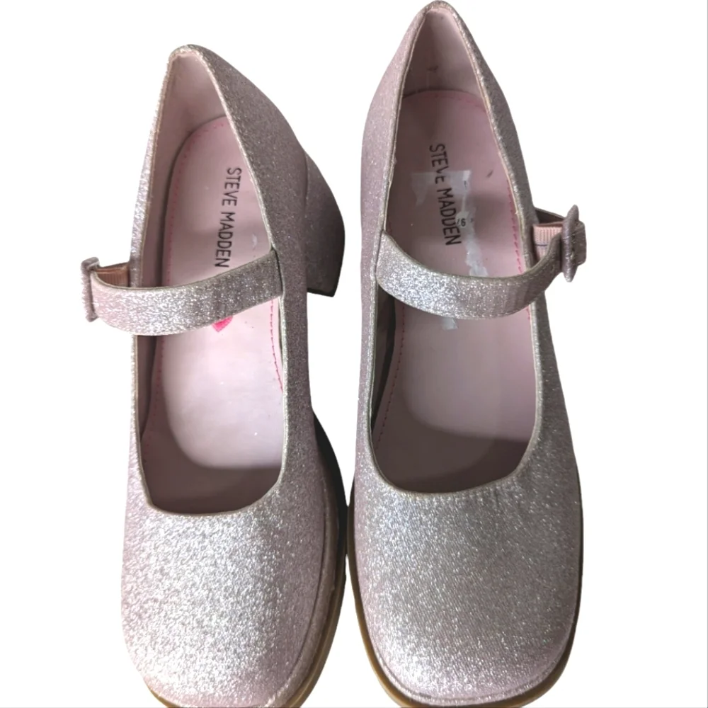 Steve Madden Girl's Drama Dress Pump Blush Shimmer.. Size 5